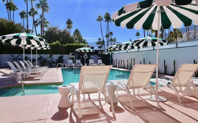 The Marley by AvantStay – Mid-Century Modern Retreat with Pool & Mountain Views