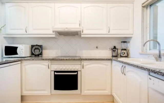 #025 Relaxing and Quiet House with Pool