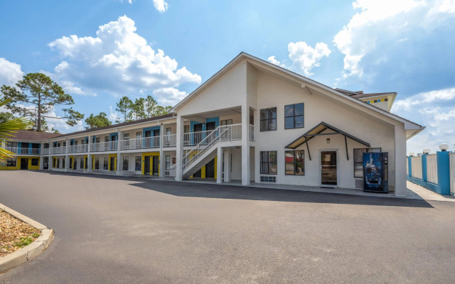 Days Inn by Wyndham Alma