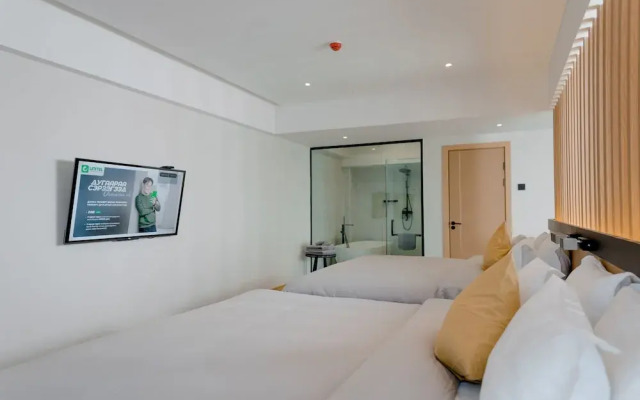 Millennium Plaza Hotel