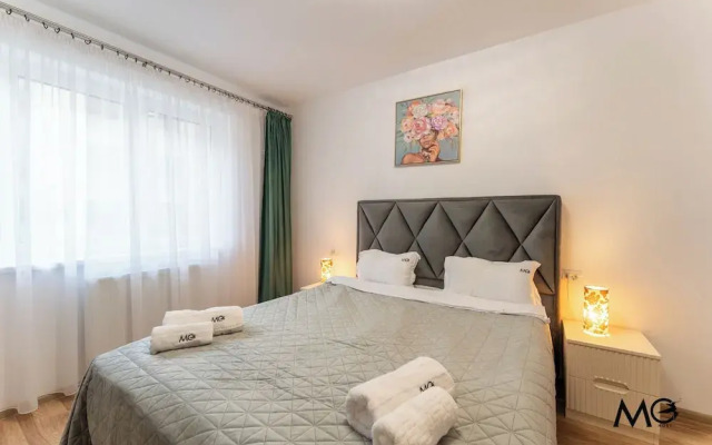 MoHost Sabina - Luxury with Balcony