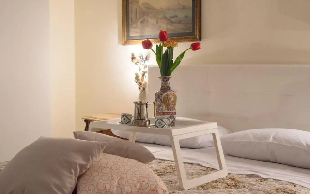 Bobbò House IV Suite, a windows on the monuments