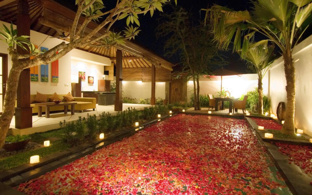 Ellora Villas