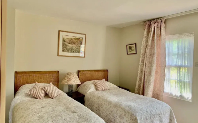 Wisteria Suite