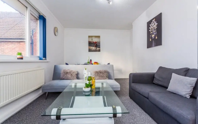 Lovely 3-bed Apartment in Newcastle Upon Tyne