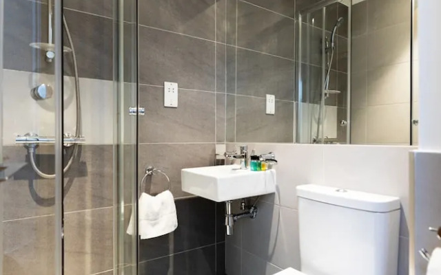 Kensington High Street Suites