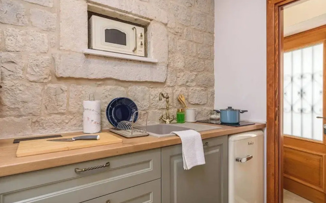 Oleander Center Suites