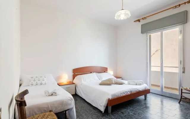 Pleasant Holiday Home in Donnalucata near Spiaggia Micenci