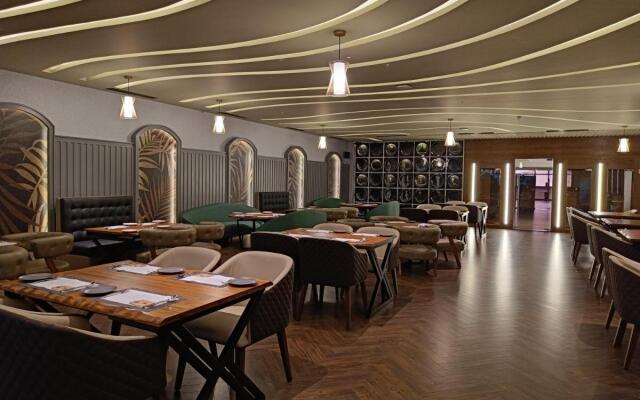 The Kings Park Grand