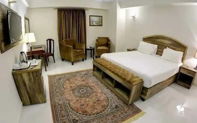 Hotel Al-Farooq
