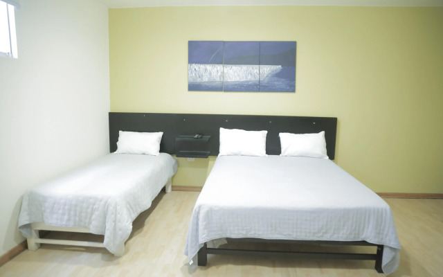 Miraflores Rooms