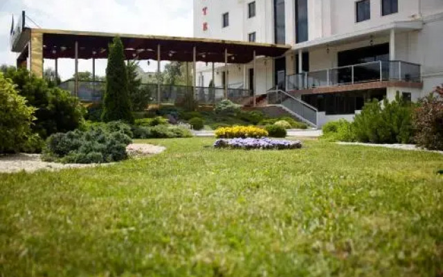 Garden Hall