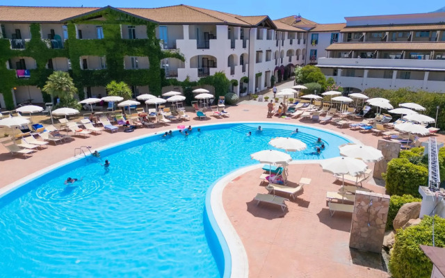 Cala Della Torre Resort