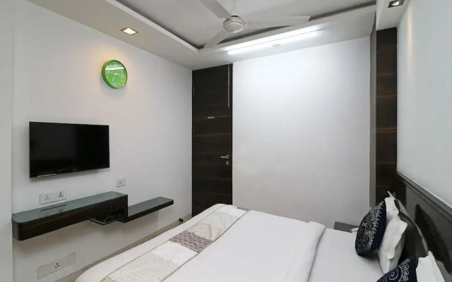 OYO 9536 Bee For Home Stay