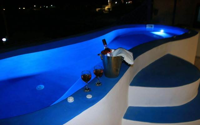 Honeymoon Beach Studios