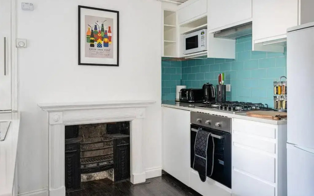 BRAND NEW LSITING!Wonderful One Bedroom Apartment
