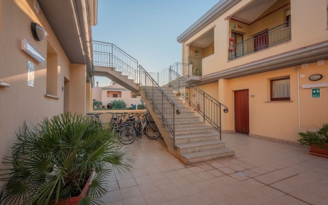 Stylish Residence Le Fontane 1 Bedroom Apartment Sleeps 2 Persons