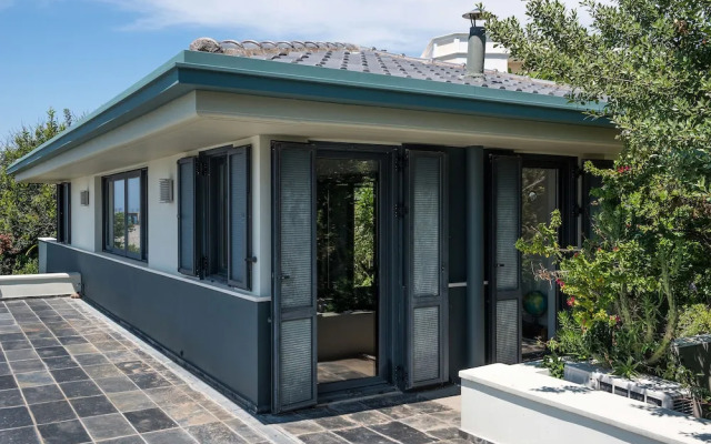 Artistic Private Pool Villa with Gorgeous Gardens