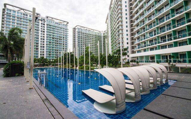 iRise at Azure Urban Resort Residences