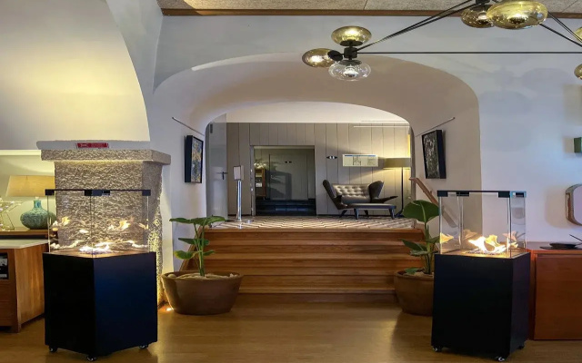Lisboa Carmo Hotel