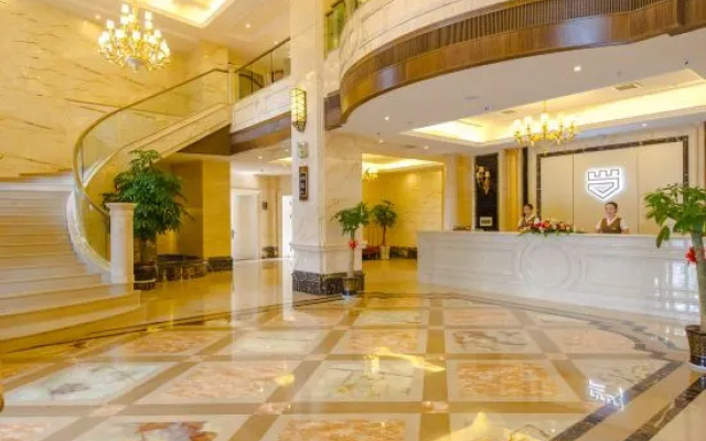 Holiday Inn Guilin Windsor (Lingui Wanda Plaza Liangjiang Airport) – Lobby – Guilin