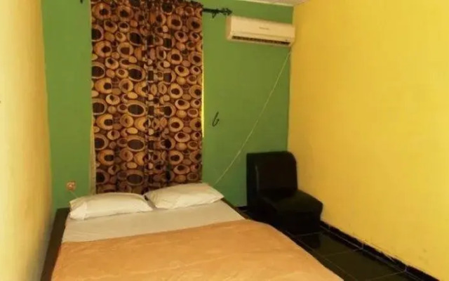 Kristabel Hotel And Suites