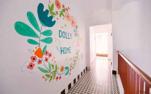 Dolly Home