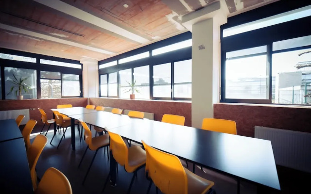 Urban Hotel The Golden Stork