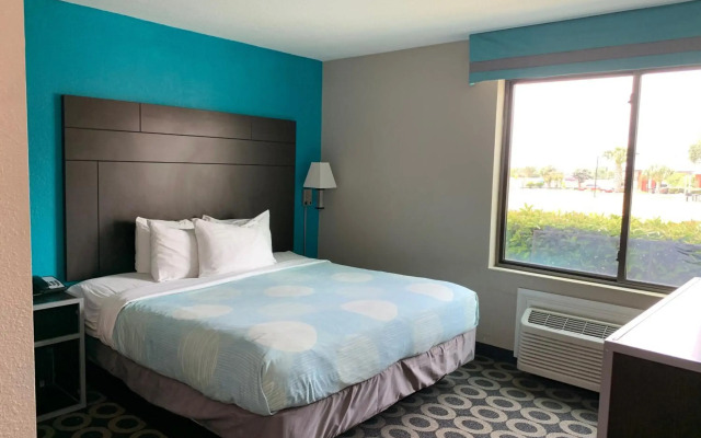 Travelodge by Wyndham San Antonio Downtown Northeast