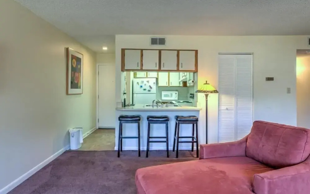 Dunes Pointe C-7 1 Bedroom Condo by Redawning
