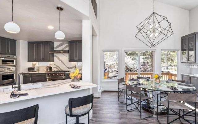 4 Bedroom Luxury Home in East Vail