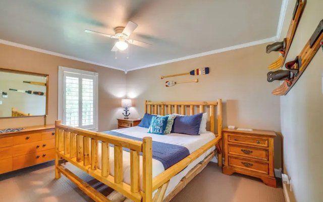 River-view Somerset Home: Large Deck, Fire Pit!