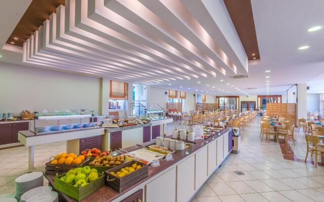 Kipriotis Hippocrates Hotel -  All Inclusive