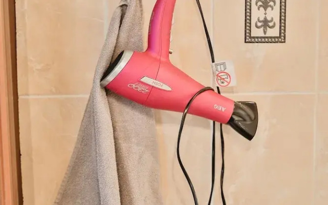 Comfortable Zizkov Apt for 6 pax easyBNB