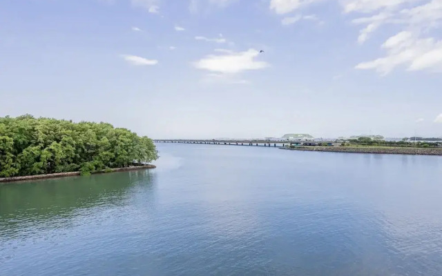 w Fantastic 1BR w Modern Balcony in Panama
