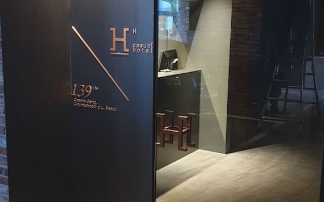 H hotel