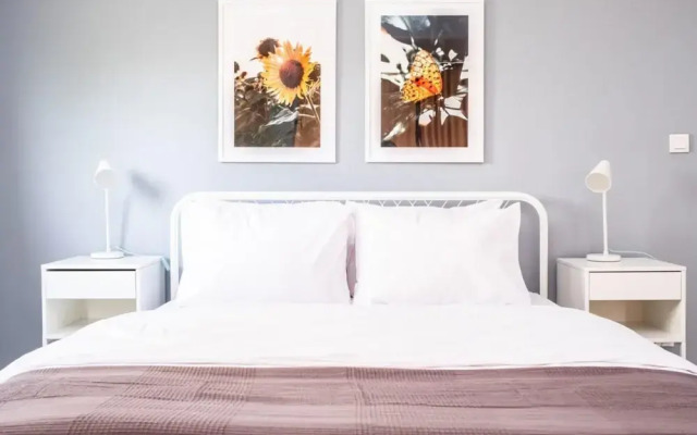 Charming Flat Near Bagdat Street in Kadikoy