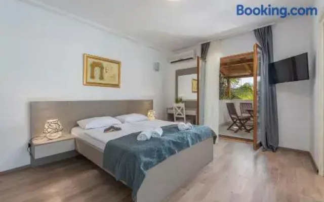 Villa Ladavac B&B