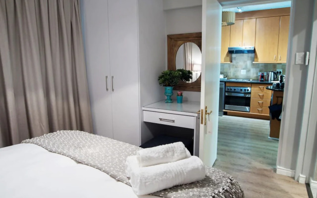 Avemore Jan Cats no 2- with backup power