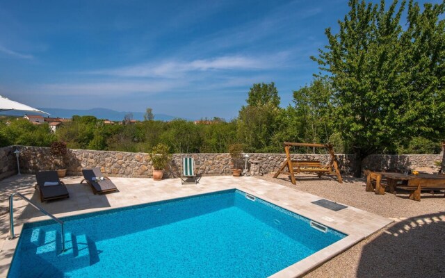 Beautiful Home in Barusici With Wifi and 3 Bedrooms