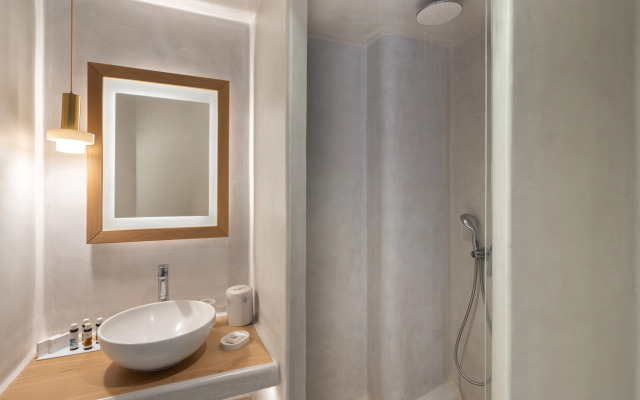 Santorini Kastelli Resort