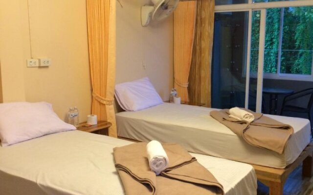 Khao Sok Hostel