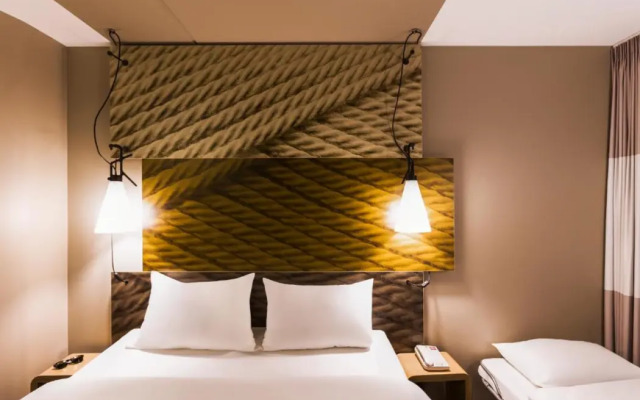ibis Amsterdam City West