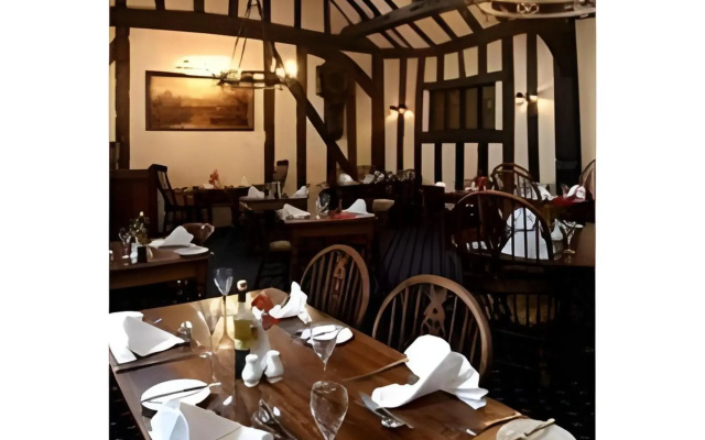 Restaurant at Red Lion Hotel