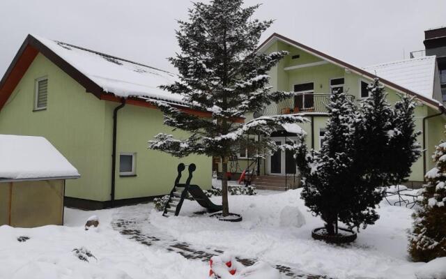 Zveryno guest house