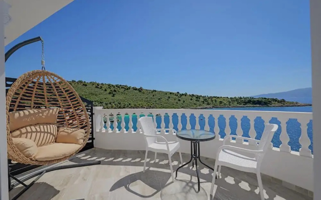 Villa Juna Beach