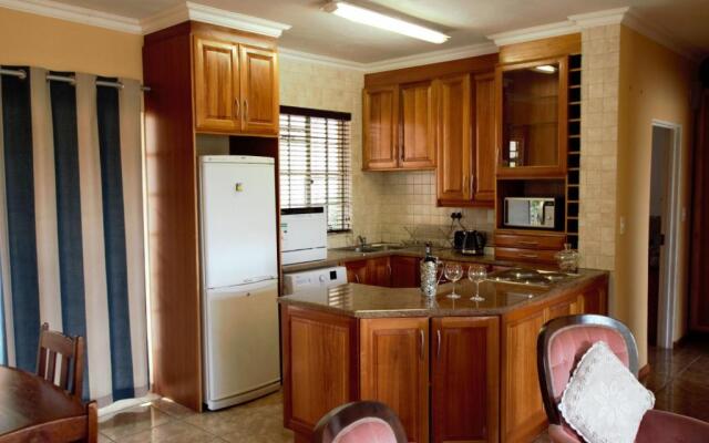 "retro-vintage New Yorker Apartment in Centurion"