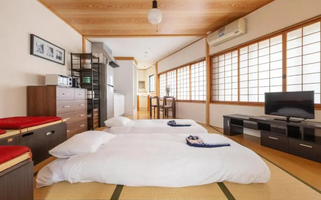 Corner House