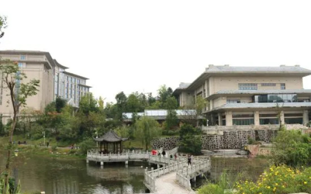 Natural Tianchen·Lotus Grand Hotel