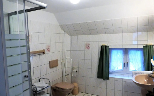 Ruhiges Appartement in Strandnaehe in Wohlenberg, Deutschland